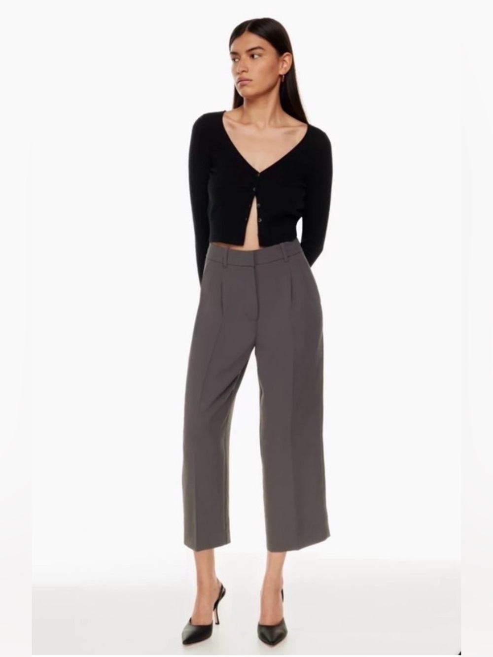 Aritzia EFFORTLESS CROPPED PANT
97558 in PEPPERCORN GREY Size 4